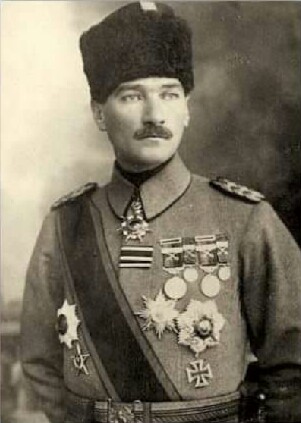 Anafartalar Kahramanı Gâzi Mustafa Kemal
